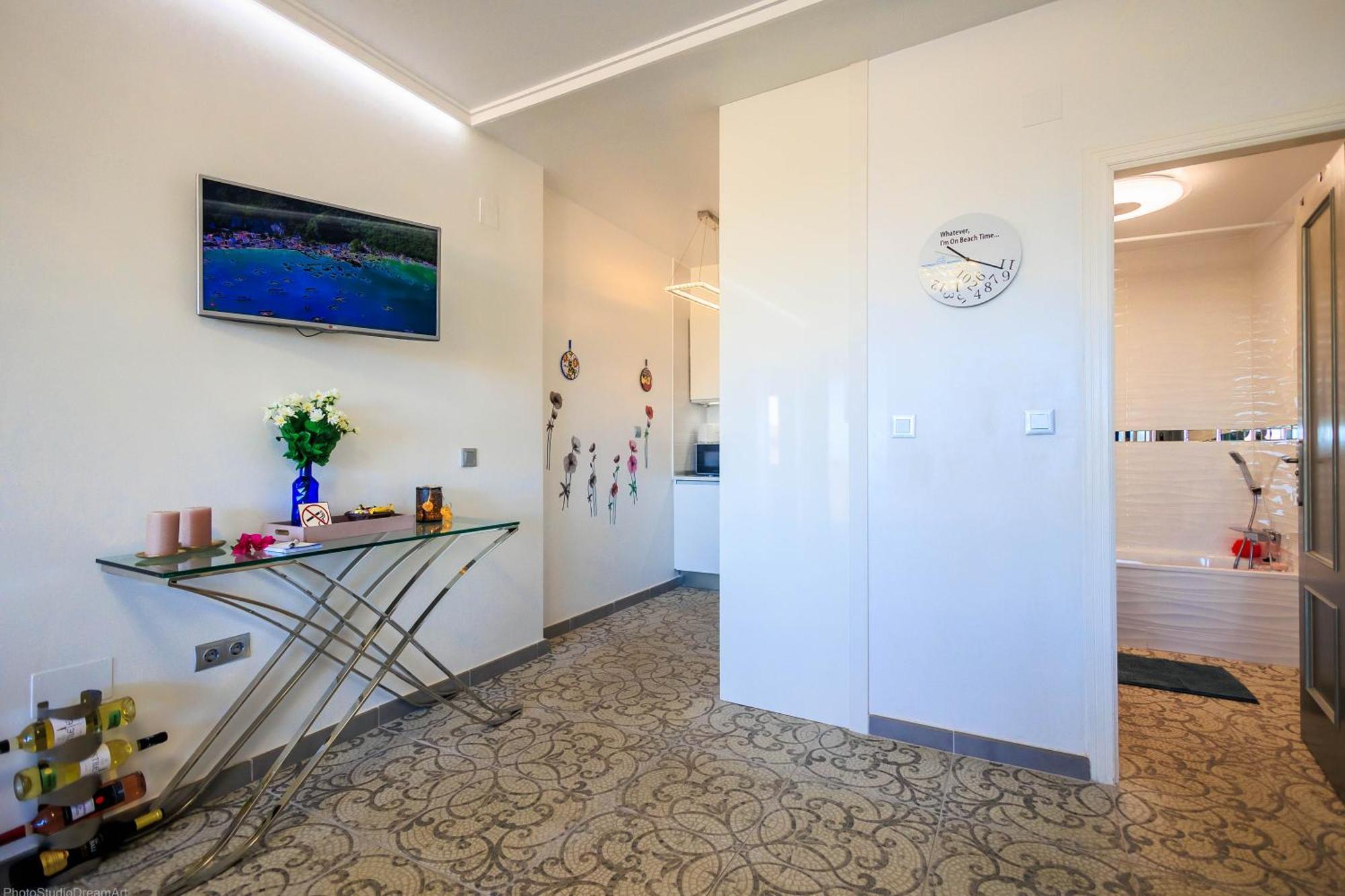 Blue Heaven Apartment Торевиеха Екстериор снимка