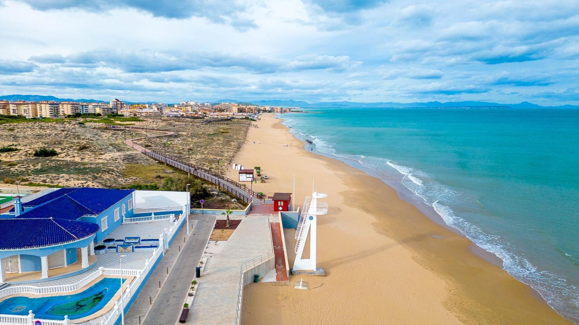 Blue Heaven Apartment Торевиеха Екстериор снимка